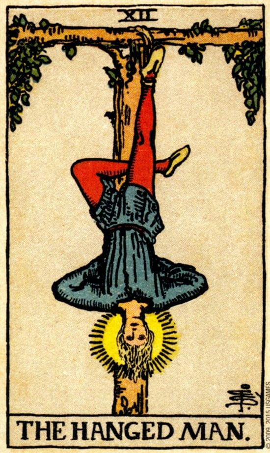 El Colgado en el Tarot: Rendición, Nueva Perspectiva y Soltar